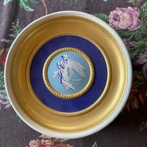 Vintage Collectible Embossed Tin Container by Guildcraft New York - Excellent